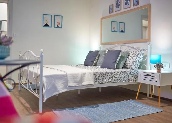 Old Romantic 2 Daire