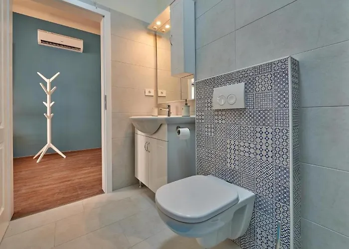 Old Romantic 2 פולה