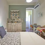 Apartment Old Romantic 2
