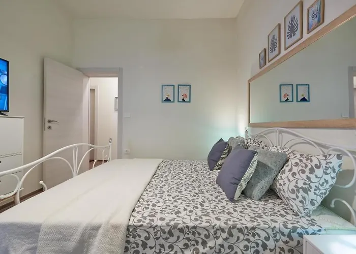 Apartmán Old Romantic 2 *